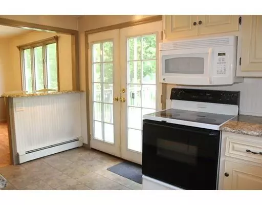 Westfield, MA 01085,12 Canal Drive