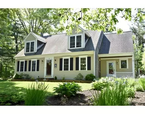 3 Evergreen Hill Rd, Bourne, MA 02532