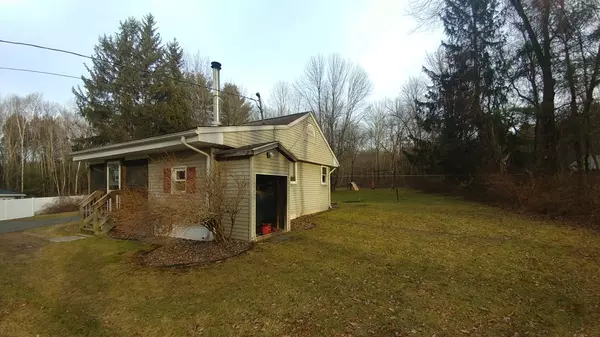 Palmer, MA 01069,363 River St