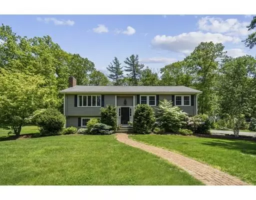 Cohasset, MA 02025,3 Cedar Acres Ln