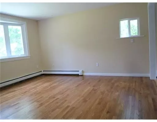 Berkley, MA 02779,9 Orchard St