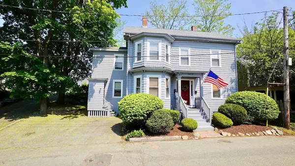 31 Russell St, Marblehead, MA 01945