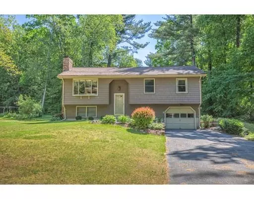 26 South Loomis St, Southwick, MA 01077