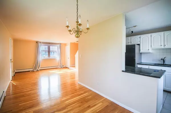 Lexington, MA 02420,116 Emerson Gardens #116