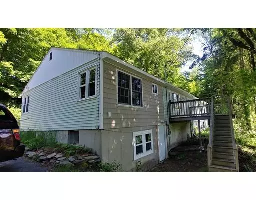 360 Blossom St, Fitchburg, MA 01420