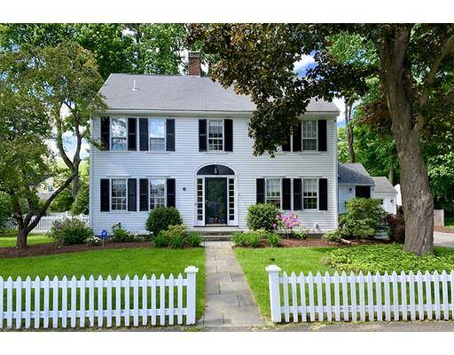 Wellesley, MA 02481,22 Pilgrim Road