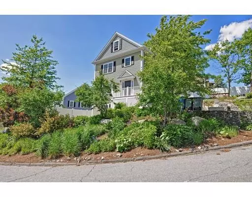 211 Pine Hill Circle, Waltham, MA 02451