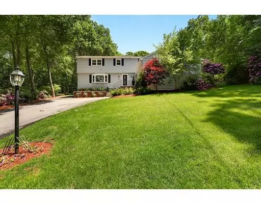 Chelmsford, MA 01824,24 Berkeley Dr