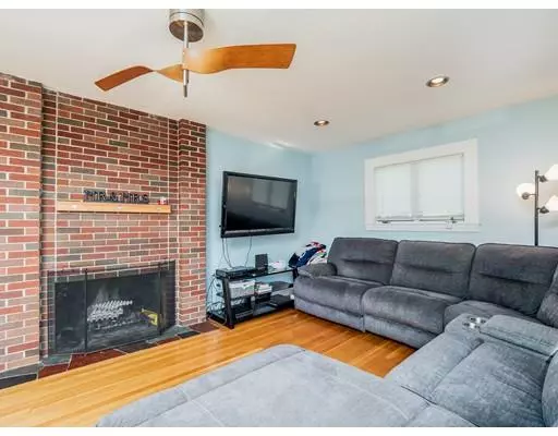 Auburn, MA 01501,19 Mount View Ave