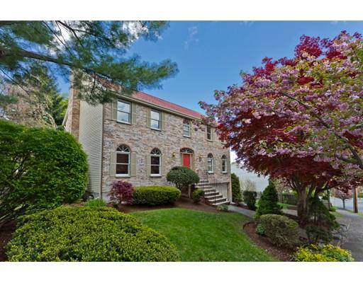 5 Mansion Rd, Wakefield, MA 01880