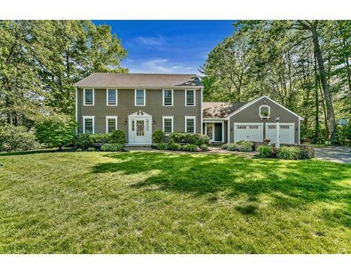 38 Damon Rd, Hanover, MA 02339