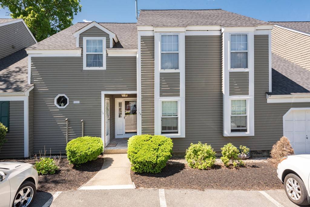 74 Shaw Farm Road #74, Canton, MA 02021