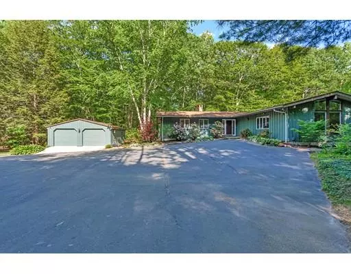 8 Latham Farm, Smithfield, RI 02917