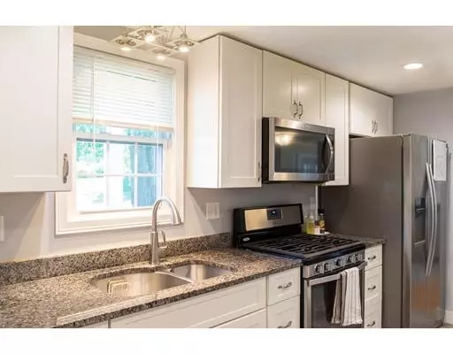 Auburn, MA 01501,1 Manor Rd