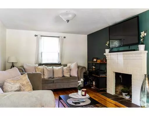 Auburn, MA 01501,1 Manor Rd