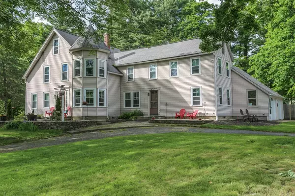 223 Central St, Hudson, MA 01749