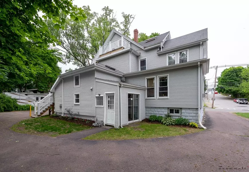 12 Manning St #5, Ipswich, MA 01938