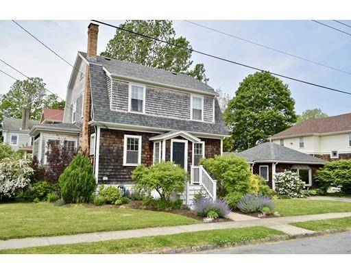 70 Chestnut St, Fairhaven, MA 02719