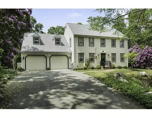 51 Great Hills Dr, Sandwich, MA 02537