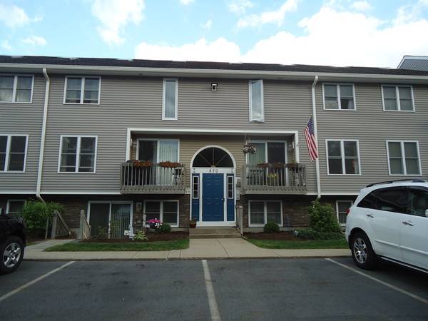 870 Landry Ave #17, North Attleboro, MA 02760