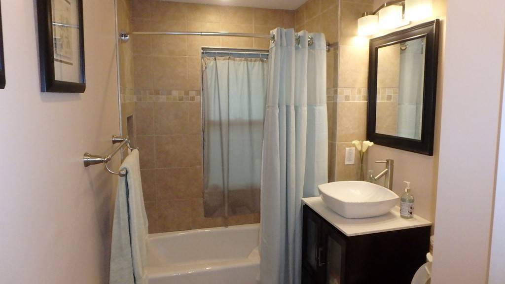 Natick, MA 01760,296-298 W Central St