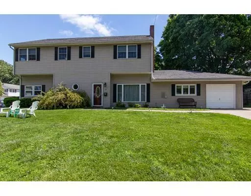 Natick, MA 01760,14 Rutledge Rd