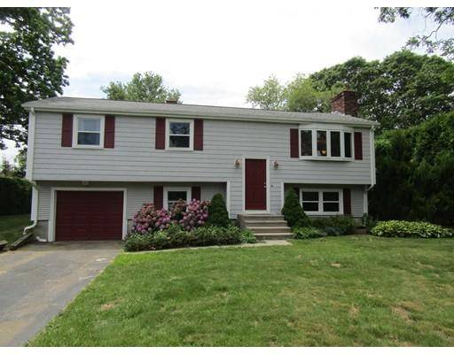 42 Spruce Road, Swansea, MA 02777