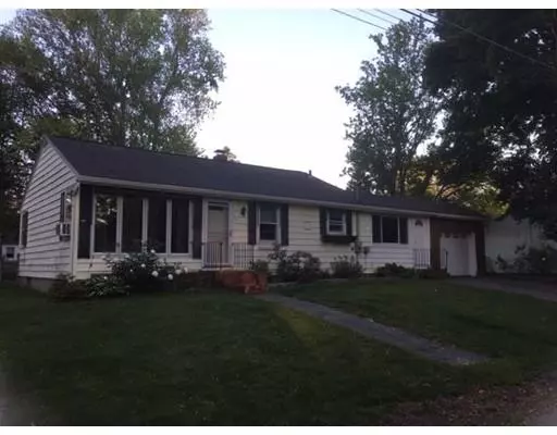 7 Gloucester Rd, Grafton, MA 01536