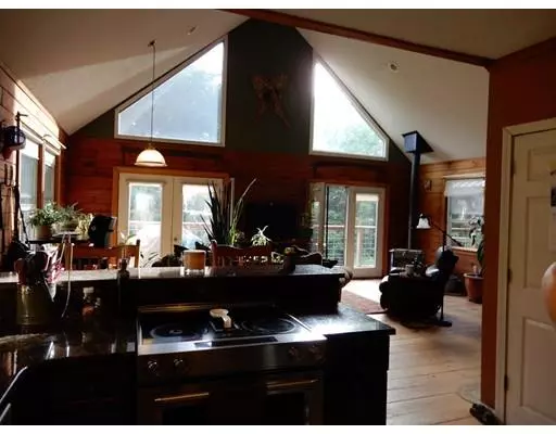 Montgomery, MA 01050,141 Pomeroy Rd