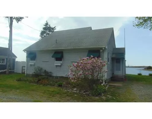 52 Point Rd., Portsmouth, RI 02871