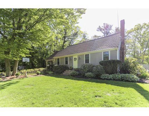 2 Dean St, Freetown, MA 02702