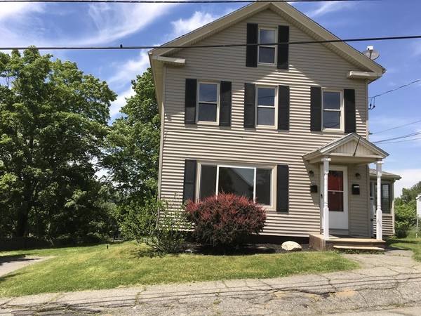 9 Franklin St, Spencer, MA 01562