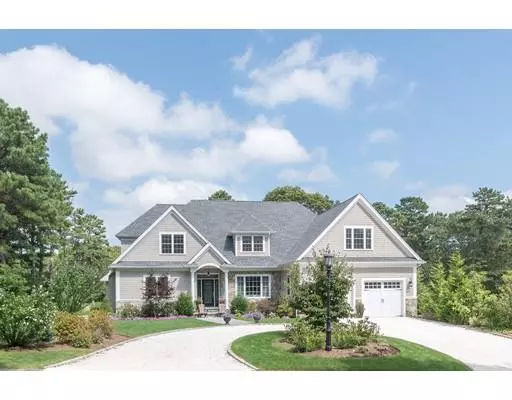 227 Dunrobin Rd, Mashpee, MA 02649