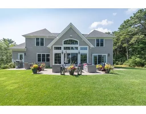 Mashpee, MA 02649,227 Dunrobin Rd