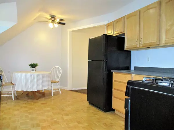 Clinton, MA 01510,124 Water Street #3