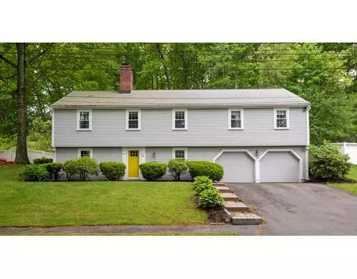 28 Fernway, Lynnfield, MA 01940