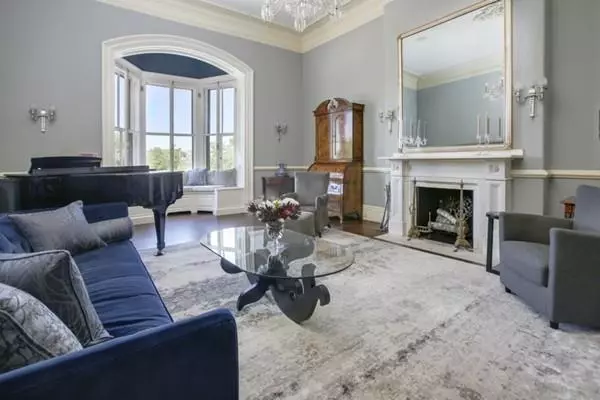 208 Beacon, Boston, MA 02116