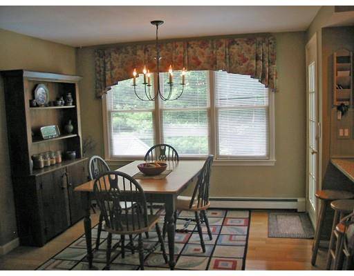 Uxbridge, MA 01569,136 Hunter Road