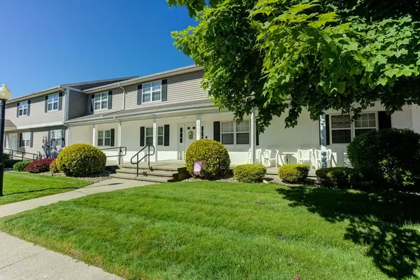 Ludlow, MA 01056,665 Center St #308