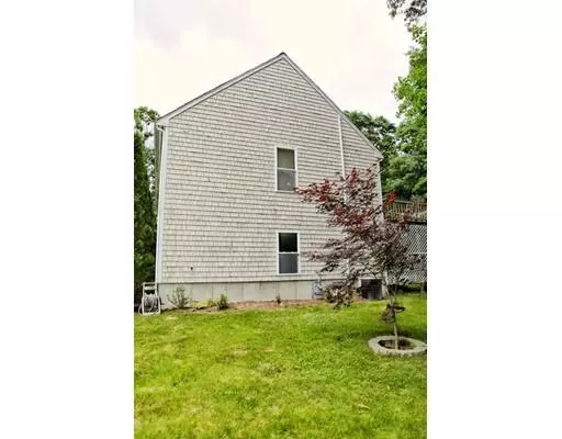 Swansea, MA 02777,65 Neadam Ct