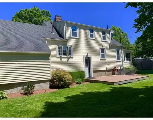 Walpole, MA 02081,35 Hanson Ave