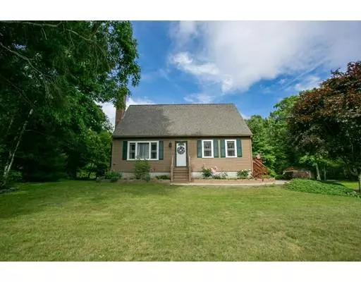 5 Stacey Rd, Middleboro, MA 02346