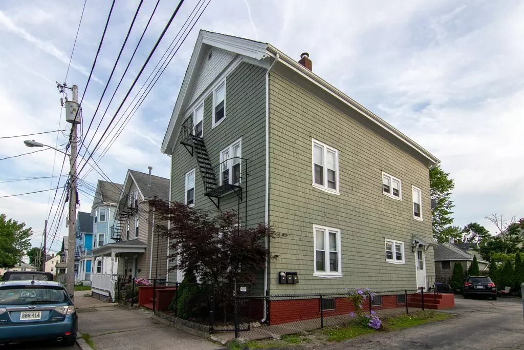 Pawtucket, RI 02860,99 Denver St