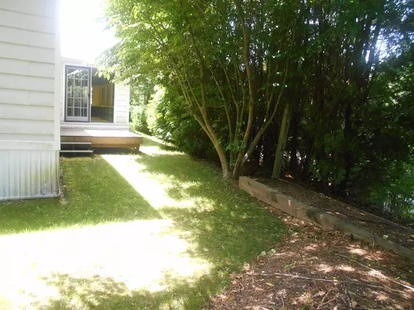 Sturbridge, MA 01566,170 Willow Ave