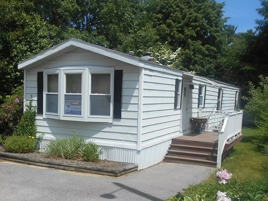 Sturbridge, MA 01566,170 Willow Ave