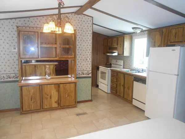 Sturbridge, MA 01566,170 Willow Ave