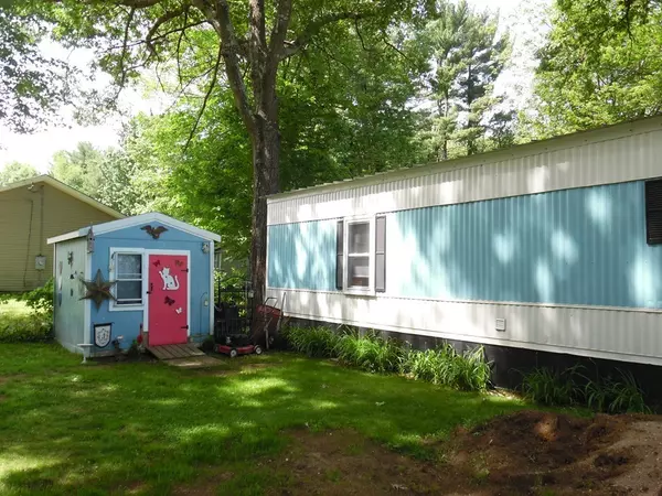 Westfield, MA 01085,868 Southampton Rd #1
