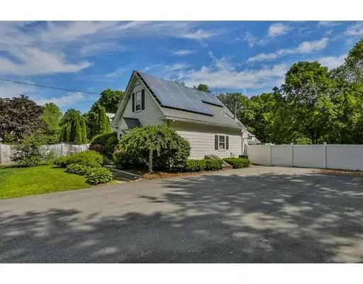 45 River St, Westford, MA 01886