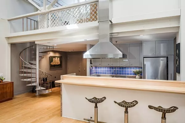 Cambridge, MA 02140,75 Richdale Avenue #9