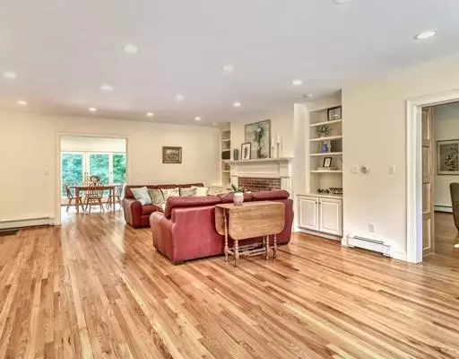 Lincoln, MA 01773,8 Willarch Road